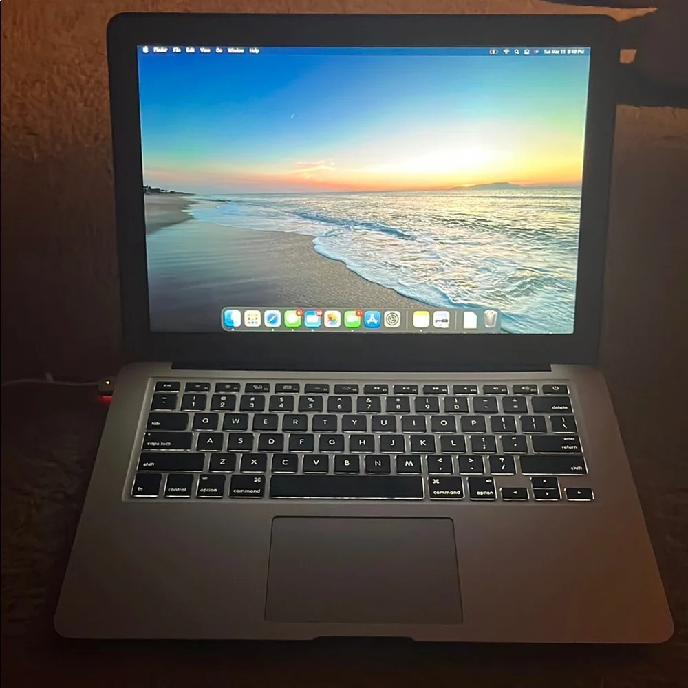Apple MacBook Air with Floral Case & charger